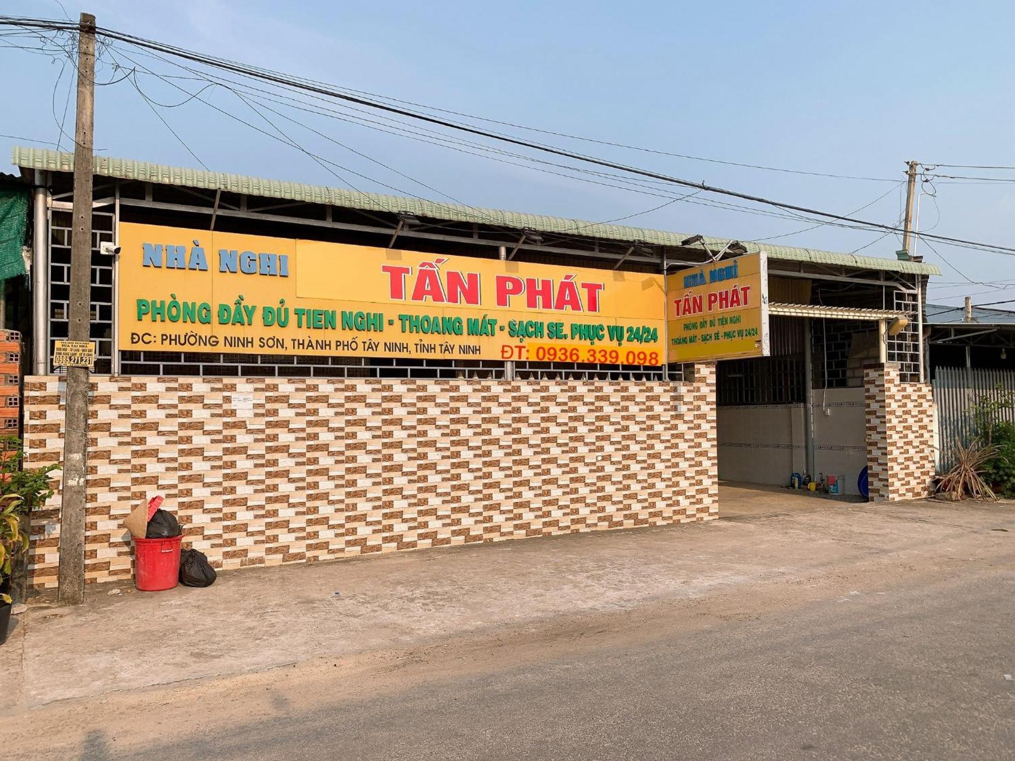 Nhà Nghỉ TáN PháT Hotel Ap Thanh Son Exterior photo